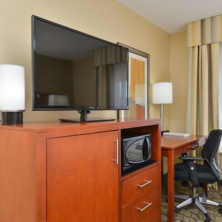Hampton Inn Detroit/Auburn Hills South Exterior foto